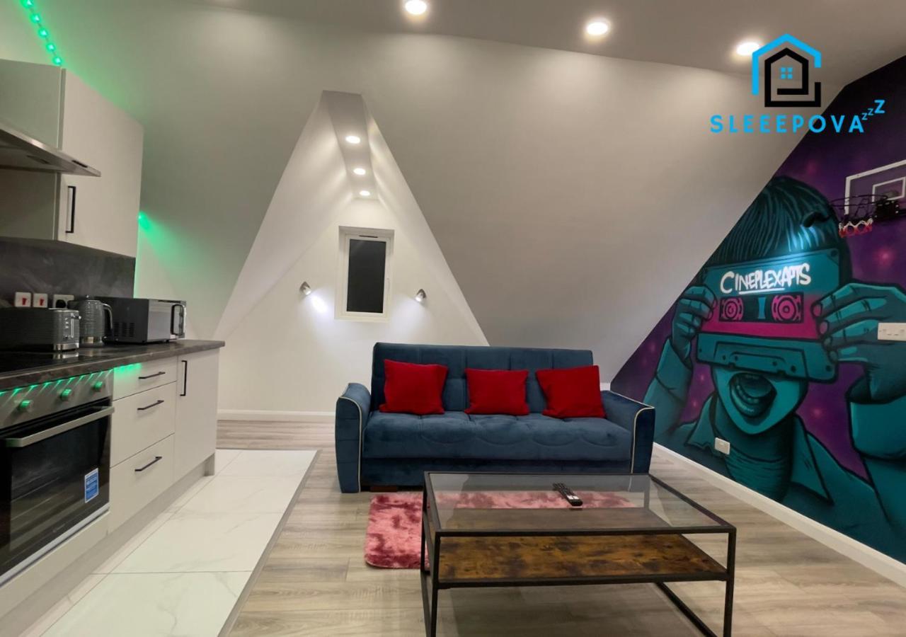 Last-Minute Reserve L Premium Deals L Luxury & Modern 1 Bedroom Apartment 5Plus Guests Couples Families Business Sleepova Short Lets & Serviced Accommodation * London
