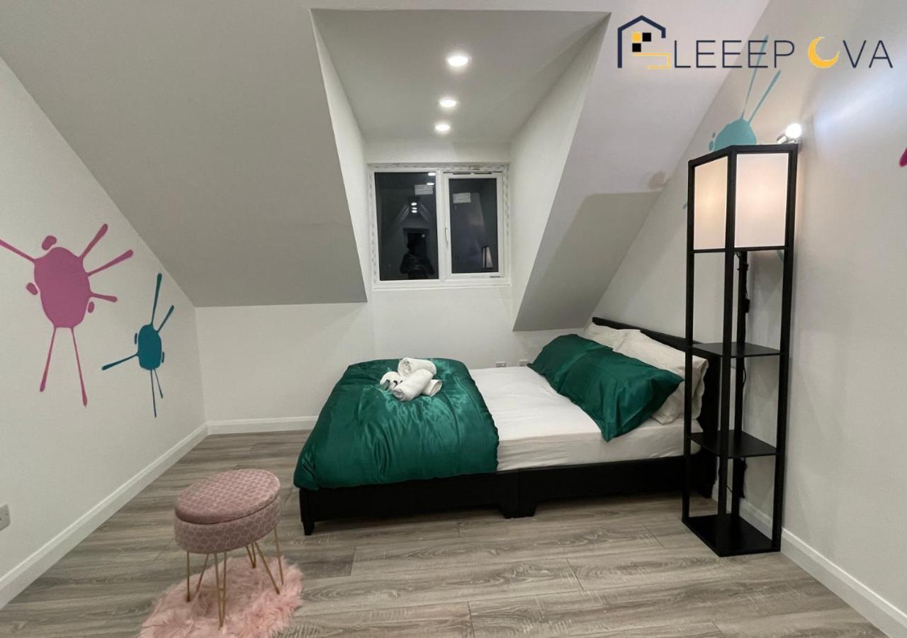 Apartment Last-Minute Reserve L Premium Deals L Luxury & Modern 1 Bedroom Apartment 5Plus Guests Couples Families Business Sleepova Short Lets & Serviced Accommodation London