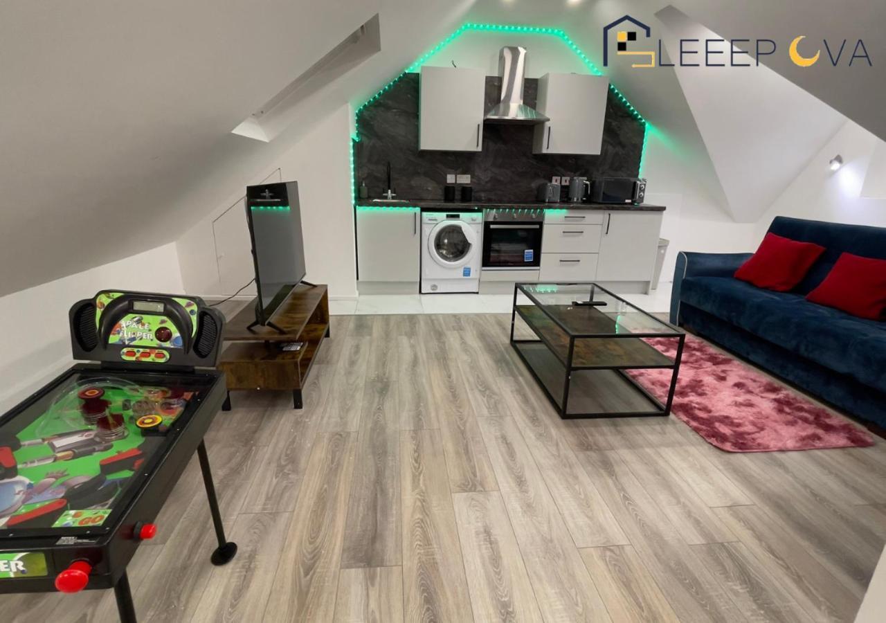 Last-Minute Reserve L Premium Deals L Luxury & Modern 1 Bedroom Apartment 5Plus Guests Couples Families Business Sleepova Short Lets & Serviced Accommodation Apartment *