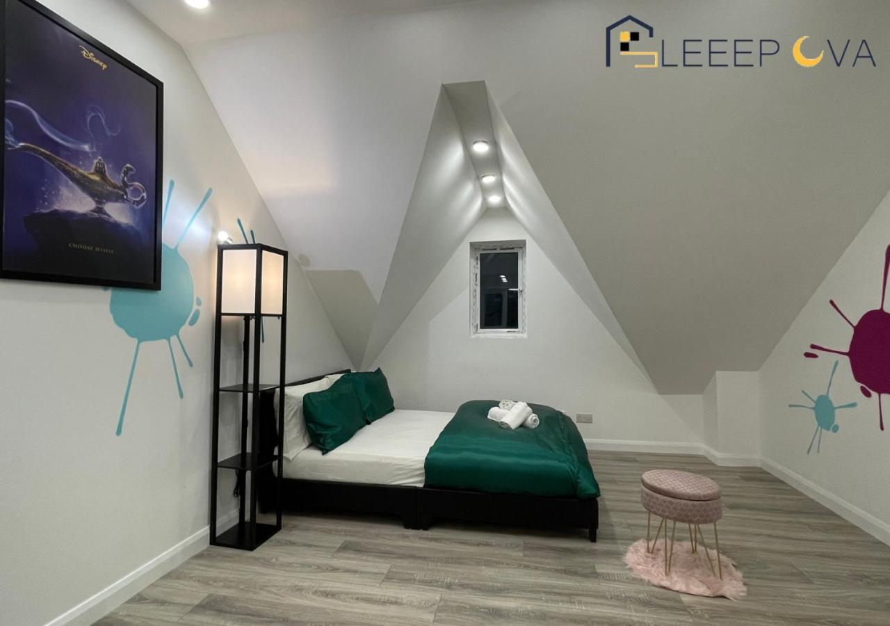 Last-Minute Reserve L Premium Deals L Luxury & Modern 1 Bedroom Apartment 5Plus Guests Couples Families Business Sleepova Short Lets & Serviced Accommodation Apartment *