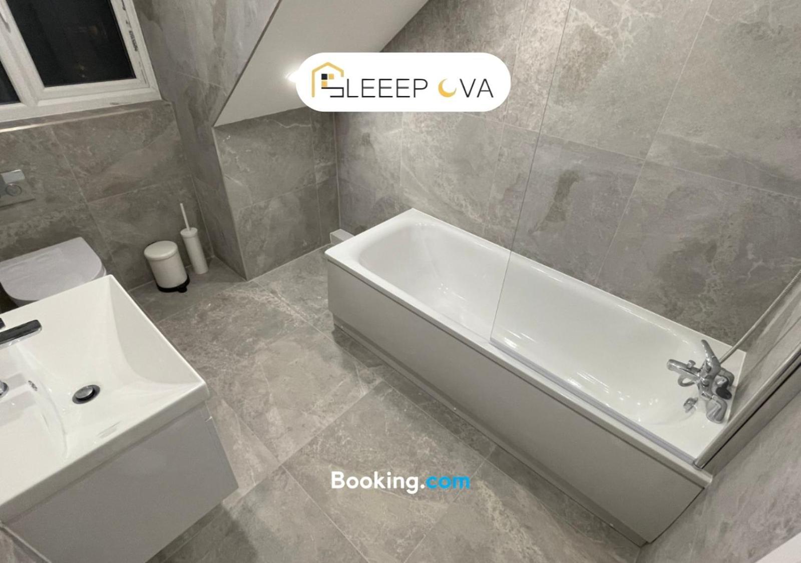 Last-Minute Reserve L Premium Deals L Luxury & Modern 1 Bedroom Apartment 5Plus Guests Couples Families Business Sleepova Short Lets & Serviced Accommodation *